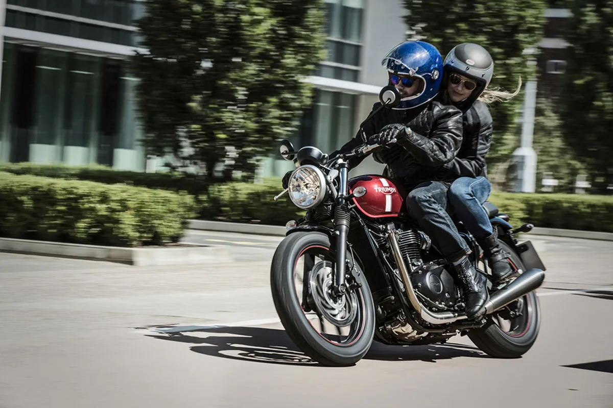 Triumph Street Twin (2)