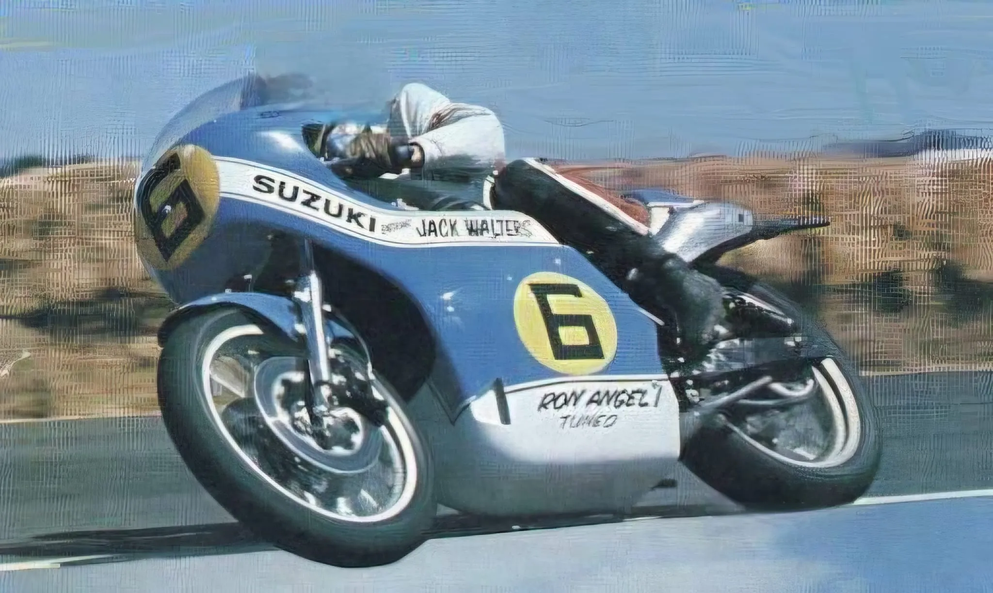 Moto del día: Suzuki RG500 XR22