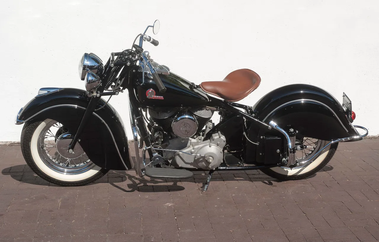 Moto del día: Indian Chief Model 346 (1946)