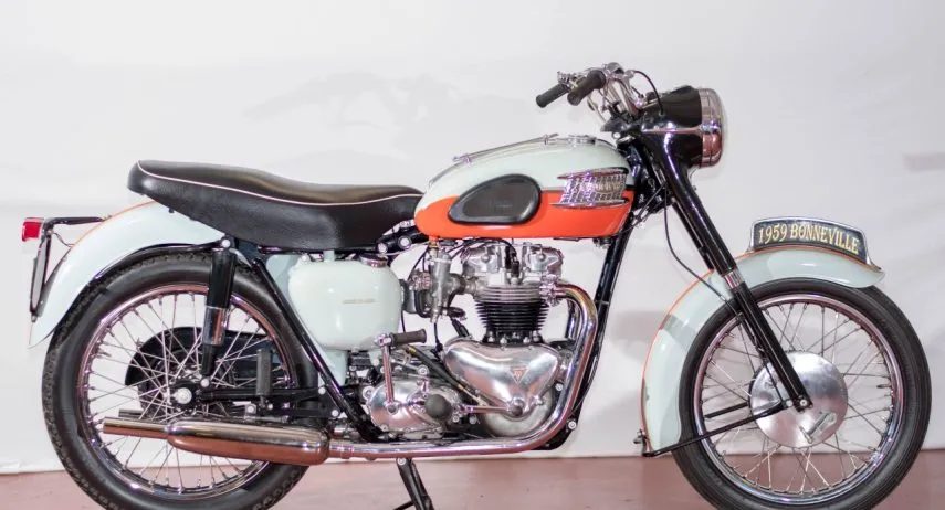 Triumph Bonneville T120 (2)