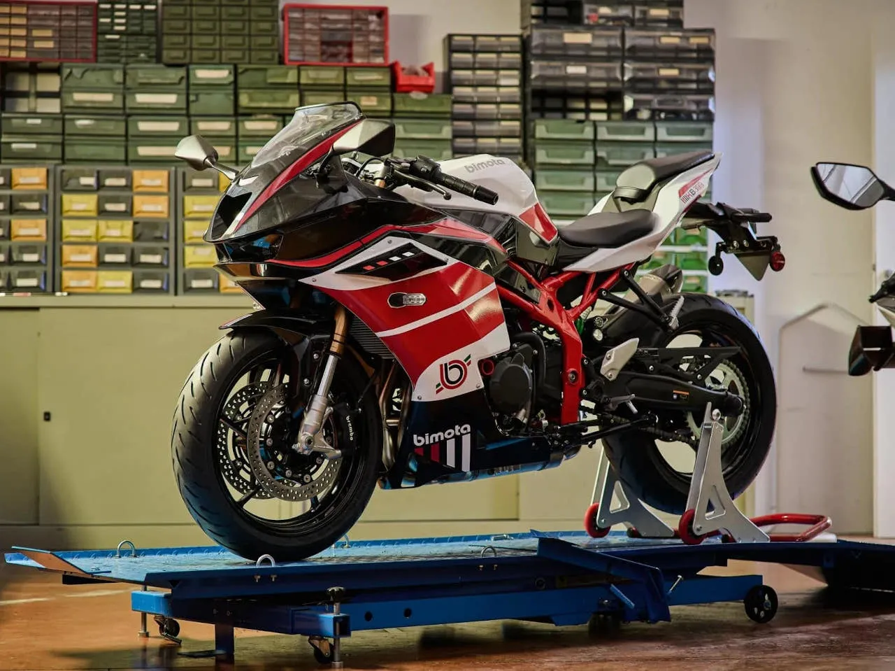 Bimota KB399: cuando Bimota deja de ser Bimota (y quizá eso no sea malo)