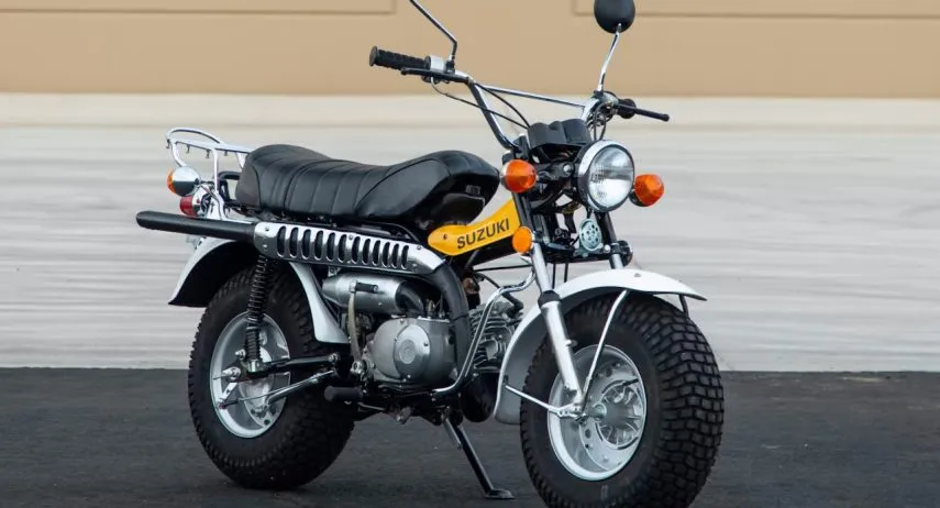 Suzuki RV90 (1)