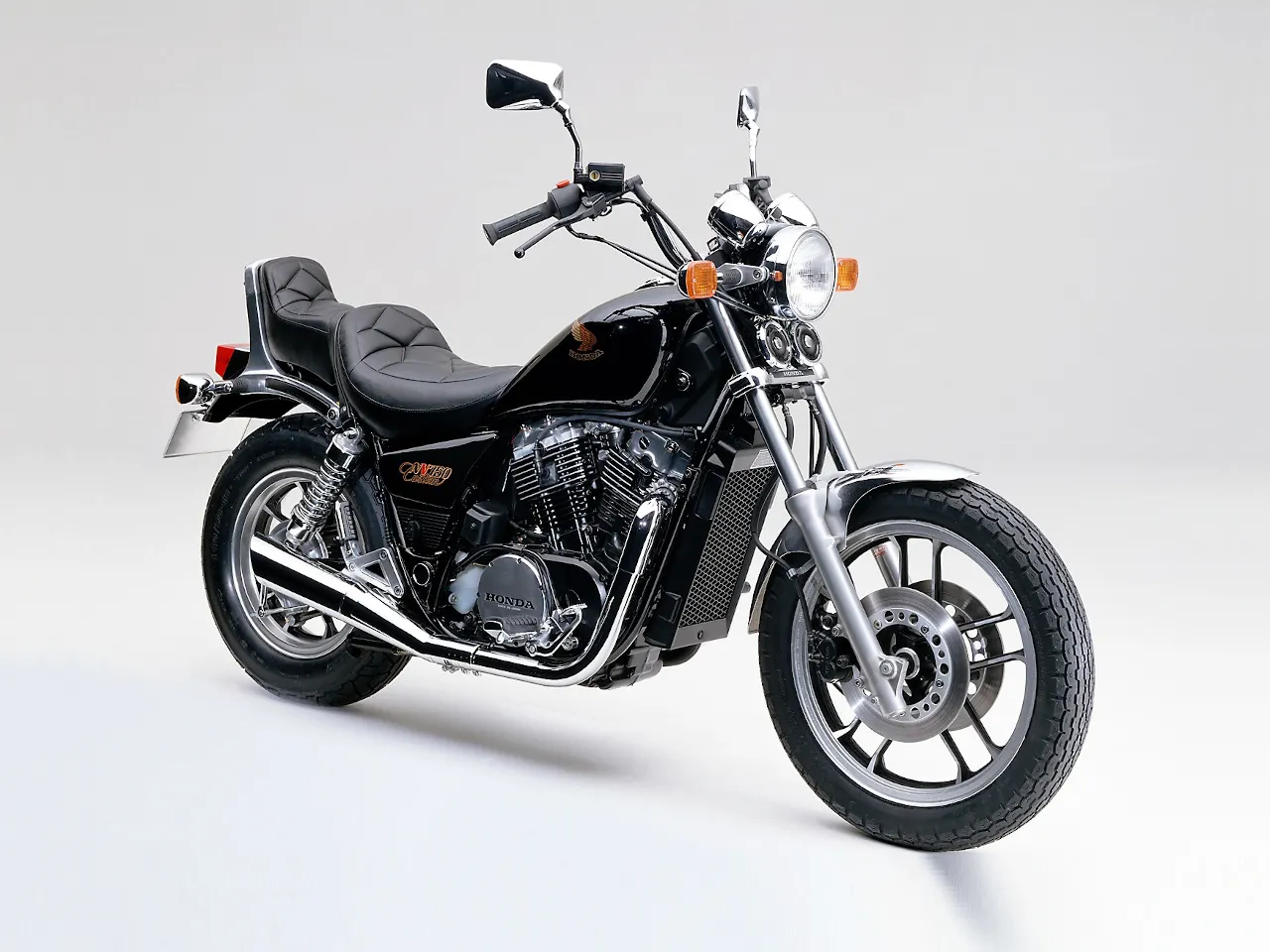 Moto del día: Honda NV750 Custom