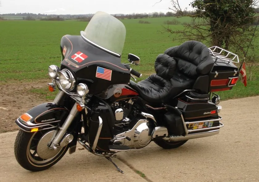 Harley Davidson Ultra Classic Electra Glide (1)