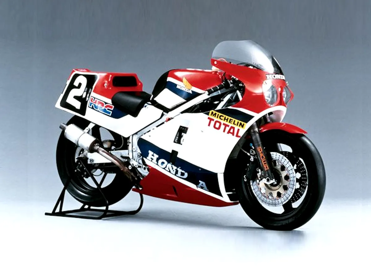 Moto del día: Honda RS 750 R