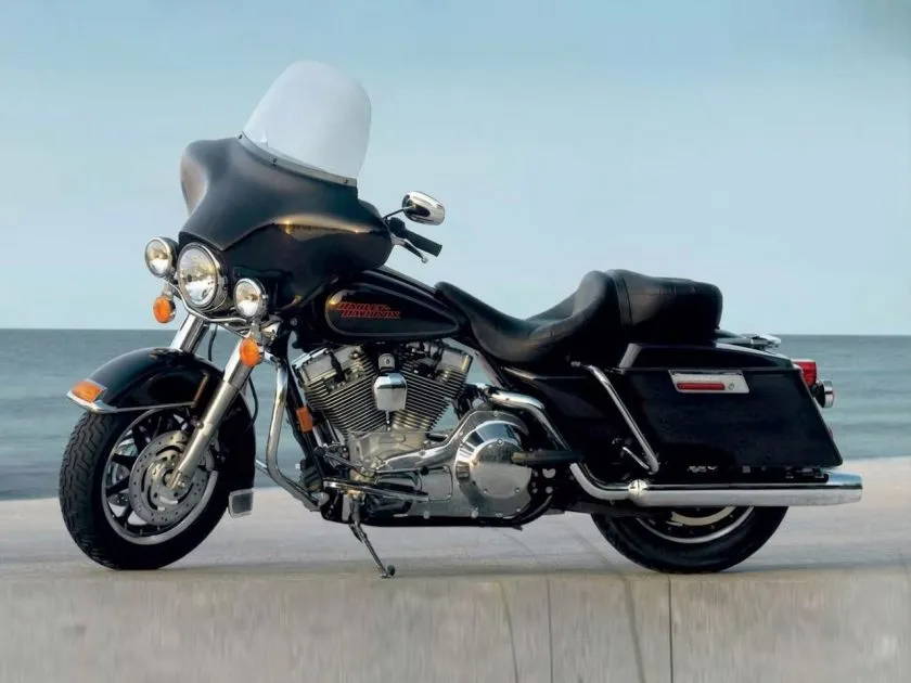 Harley Davidson Street Glide moto del día