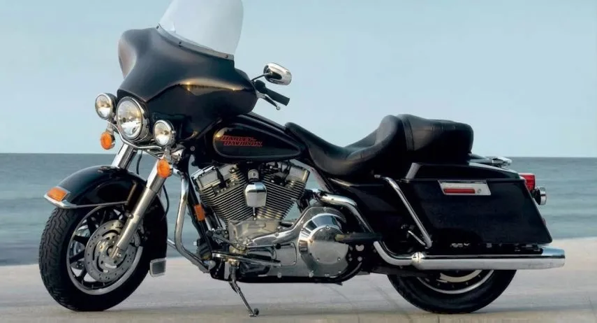 Harley Davidson Street Glide moto del día